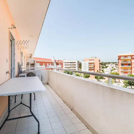 Golden Cliff Appartement *