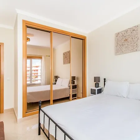 Apartment Golden Cliff