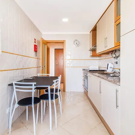 Golden Cliff Apartment