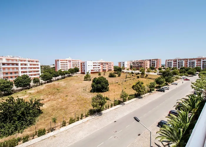 Golden Cliff 아파트 *